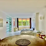 Navigli Apartments