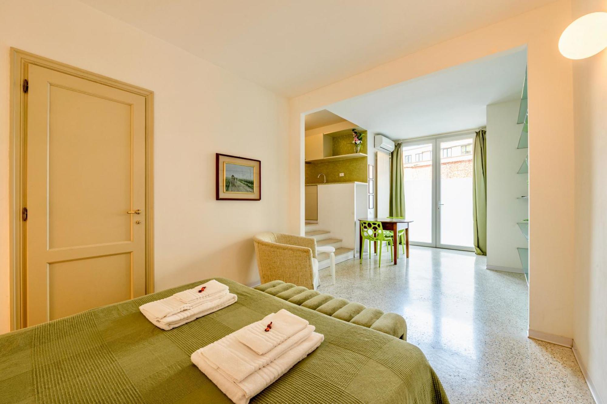 Apartments Navigli Center *